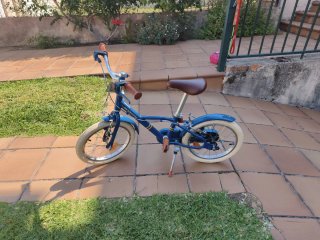 Bicicleta infantil Btwin azul