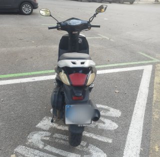 Moto 125cc Scooter Negra
