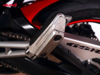 SUZUKI GSR 600