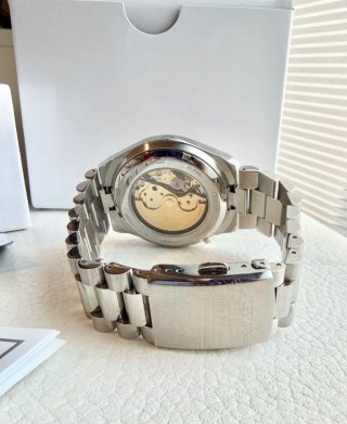 Reloj Citizen Tsuyosa Amarillo Automático