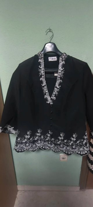 Traje de madrina Rafaello negro
