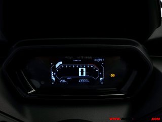 YAMAHA X-MAX 300 -APTA A2- GARANTÍA OFICIAL