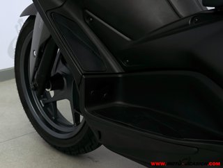 YAMAHA X-MAX 300 -APTA A2- GARANTÍA OFICIAL