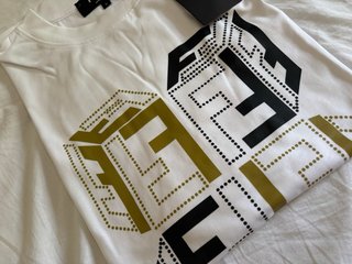 Camiseta Fendi Logo Oro y Negro
