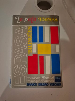 Diccionario de frances y español, de Espasa.