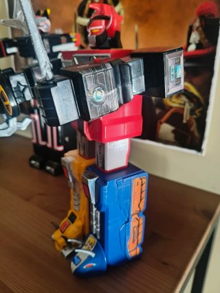 Robot Megazord Power Rangers - Versión standard 91