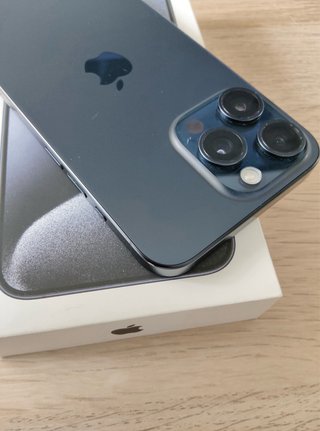 iPhone 15 Pro Max
