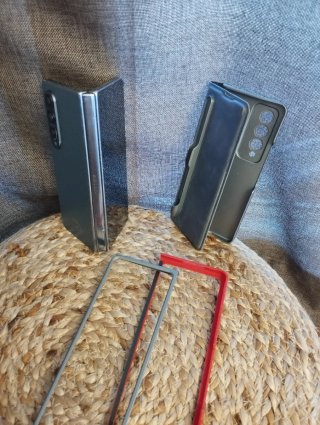 Samsung Galaxy Fold 4 Funda Negra y Roja