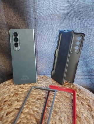 Samsung Galaxy Fold 4 Funda Negra y Roja