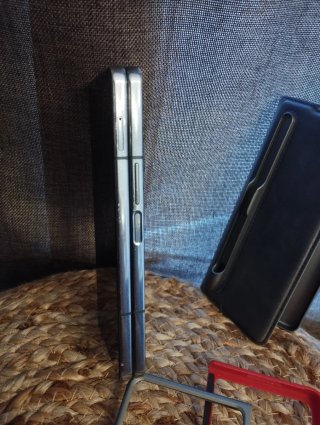 Samsung Galaxy Fold 4 Funda Negra y Roja