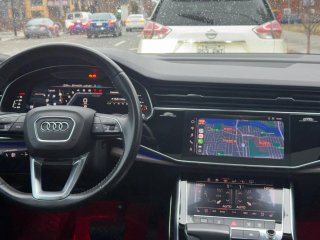 Audi Q8 Naranja