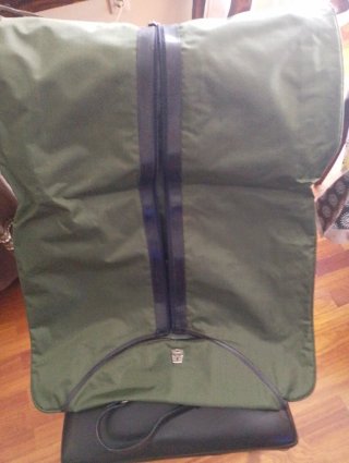 Bolsa porta trajes militar verde