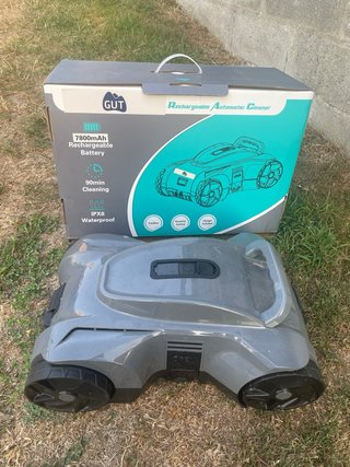 Robot Limpiafondos Piscina GUT 7800mAh