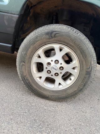 Se venden 4 ruedas 70x30  245 75 r16  M+S
