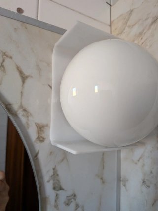 Espejo de baño con luces y repisa