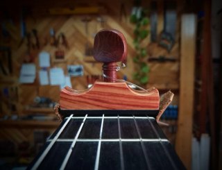 Cejilla Artesanal Cocobolo Guitarra Clásica