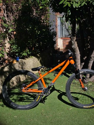 Commencal Absolut 26 Dirtjump