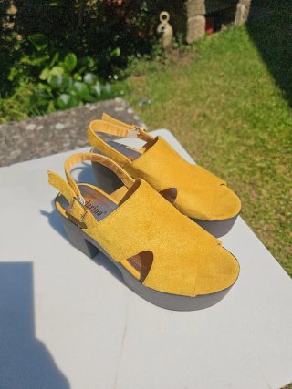 Zapatos Mostaza Ante Plataforma Talla 38