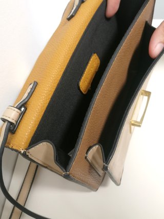 Bolso Parfois mostaza y beige
