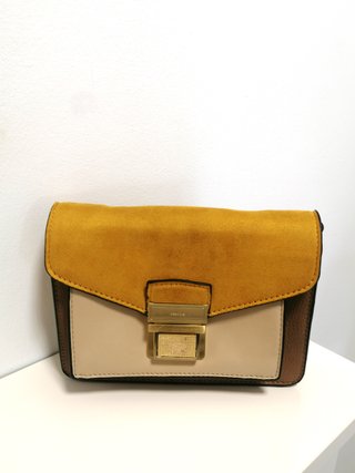 Bolso Parfois mostaza y beige