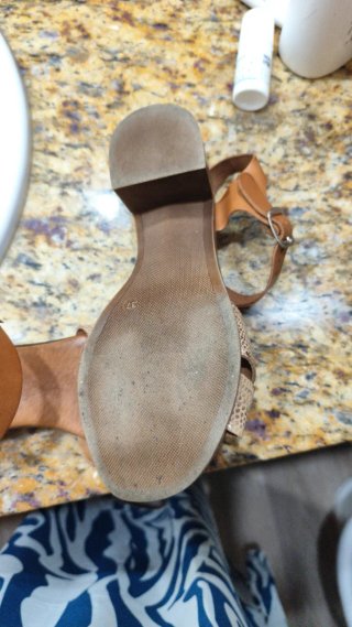 Sandalias Kelara Cuero Tacón Talla 37