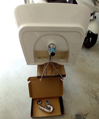 Lavabo ROCA blanco con grifo