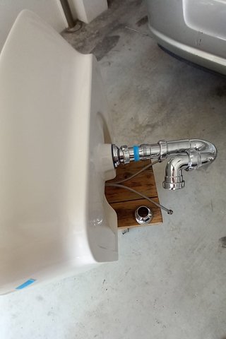 Lavabo ROCA blanco con grifo