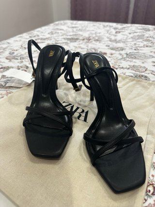 Sandalias Zara