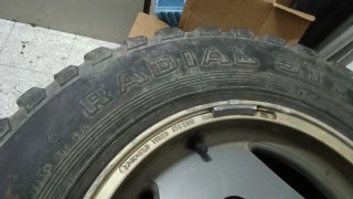 4 Llantas con neumatico Range Rover classic.