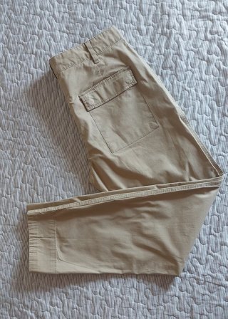 Pantalón chino Mango beige