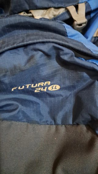 Mochila Deuter Futura 24 SL Azul