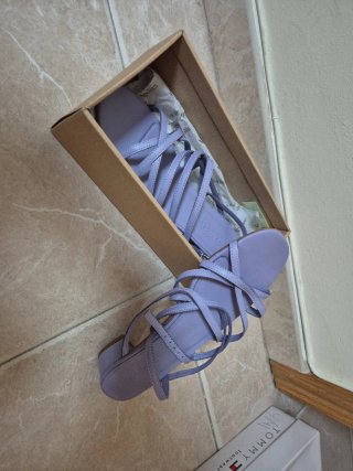 Tacones Juan Mascaró Marrones , apolina morados