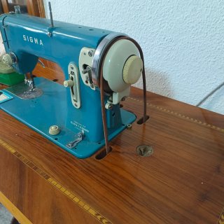 Máquina de coser Sigma azul