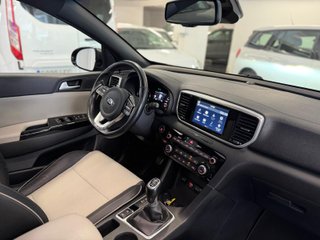 KIA Sportage GTline, techo panorámico!