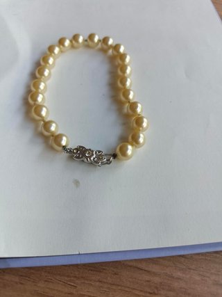 Pulsera de perlas de Mallorca.