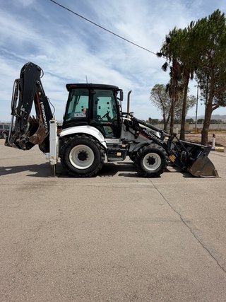 Retroexcavadora Mixta Hidromek 102 Alpha 2019