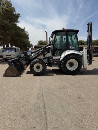 Retroexcavadora Mixta Hidromek 102 Alpha 2019