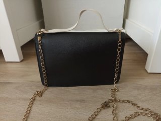 Bolso Negro con Estrellas Multicolor