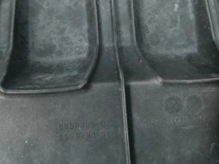 Tapa motor Nissan 6896294 2.5 DCi