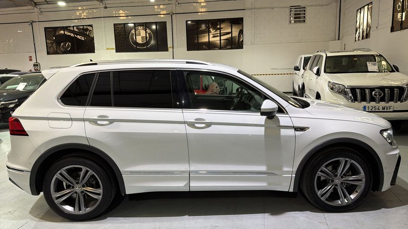 Volkswagen Tiguan 2019, foto 2