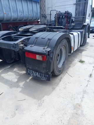 Renault Premium 460 DXi