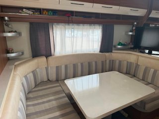Caravana Hobby 560 Excellent