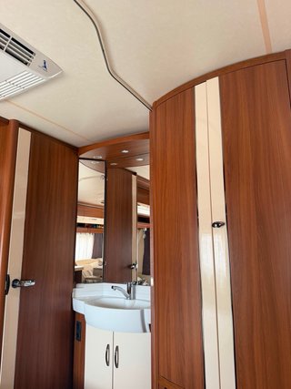 Caravana Hobby 560 Excellent