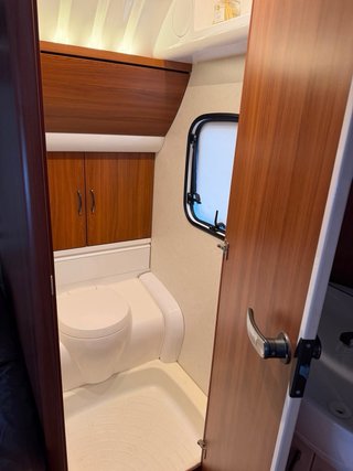Caravana Hobby 560 Excellent