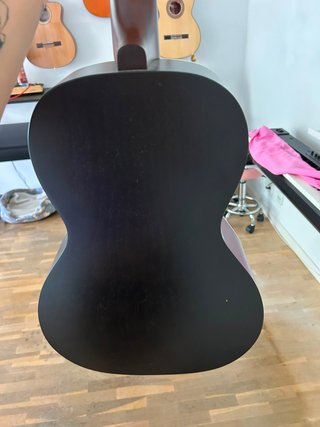 Art & Lutherie Roadhouse Faded Black