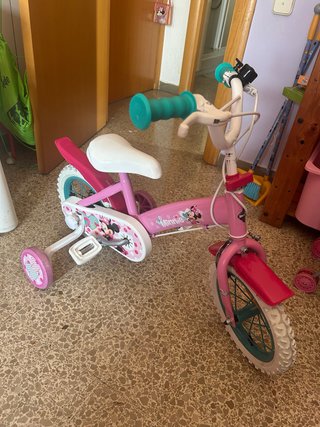 Bicicleta Minnie 12” Huffy (3-5 años)