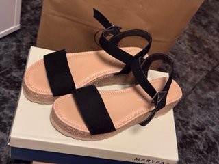 Cuñas Marypaz Negras y Beige