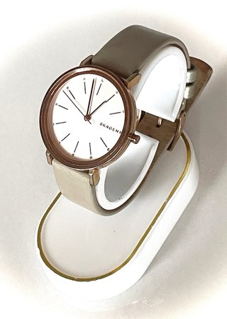 Reloj Skagen Mujer Beige y Dorado