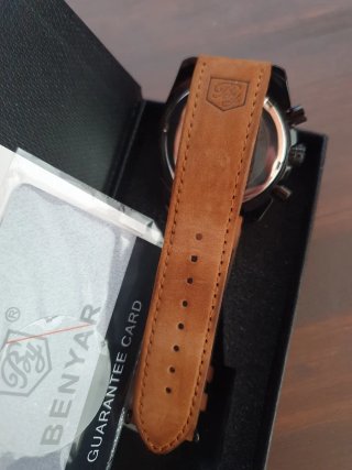 Reloj Benyar Marrón