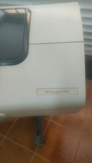 Plotter HP Designjet T610 Gran Formato